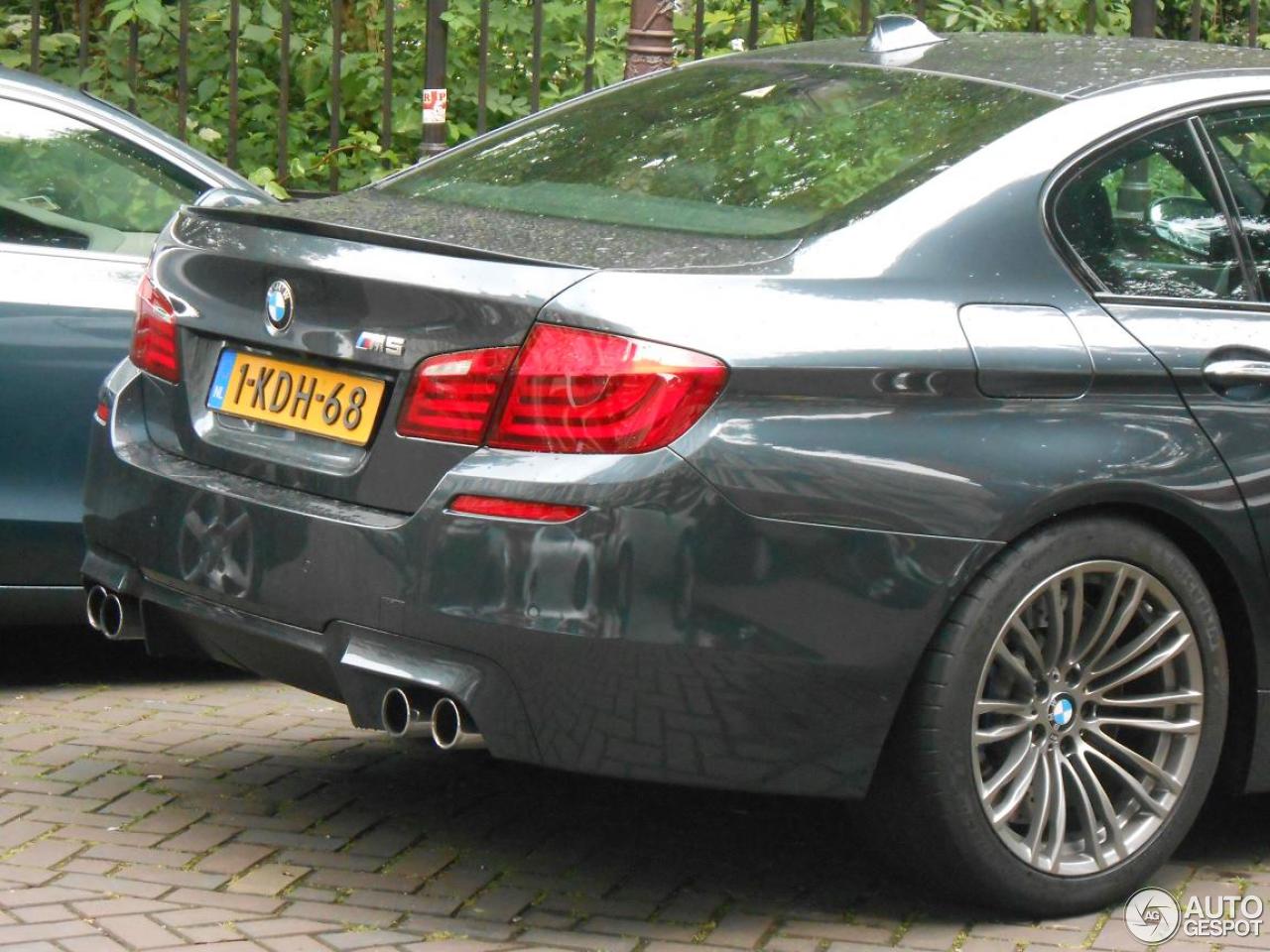 BMW M5 F10 2011