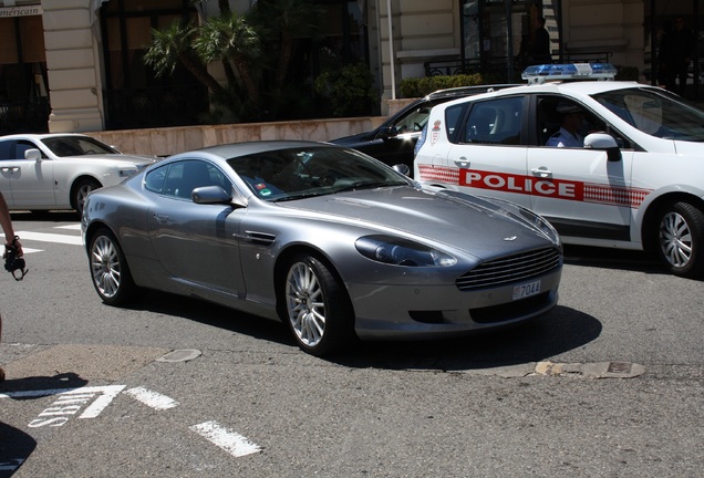 Aston Martin DB9