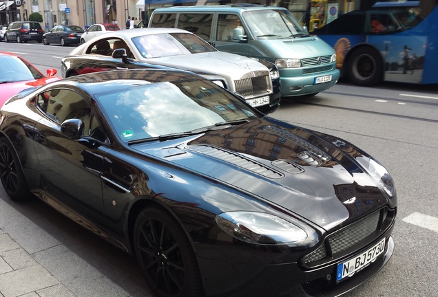 Aston Martin V12 Vantage S