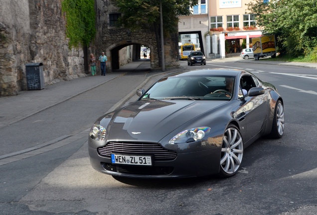 Aston Martin V8 Vantage