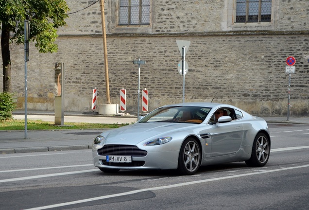 Aston Martin V8 Vantage