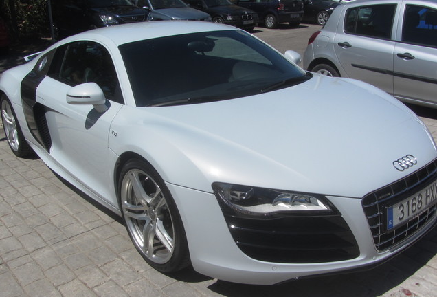 Audi R8 V10