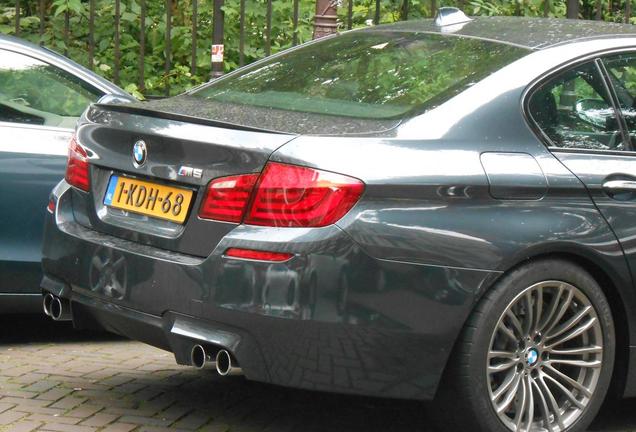 BMW M5 F10 2011