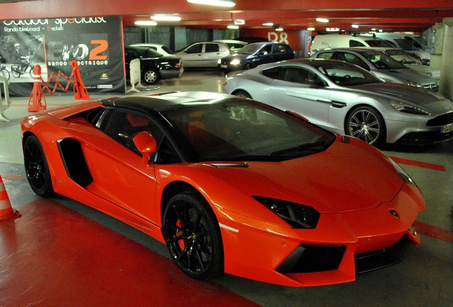 Lamborghini Aventador LP700-4 Roadster