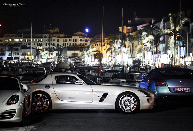 Mercedes-Benz SLS AMG