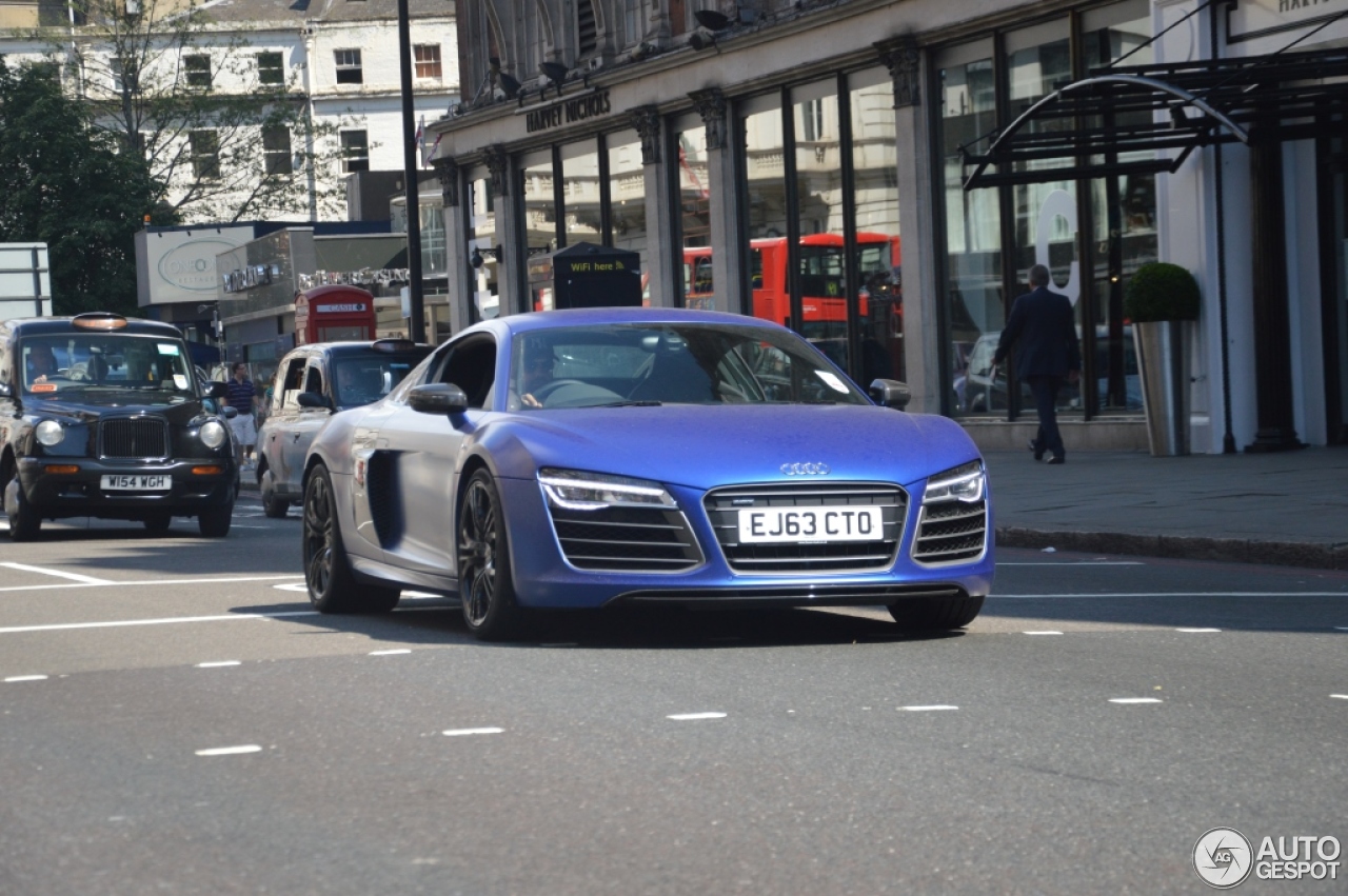 Audi R8 V10 Plus 2013