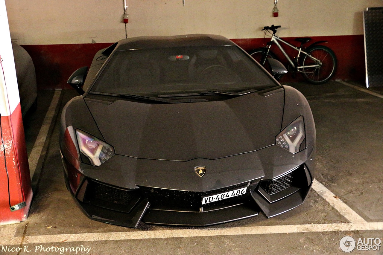 Lamborghini Aventador LP700-4