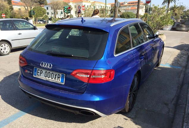 Audi RS4 Avant B8