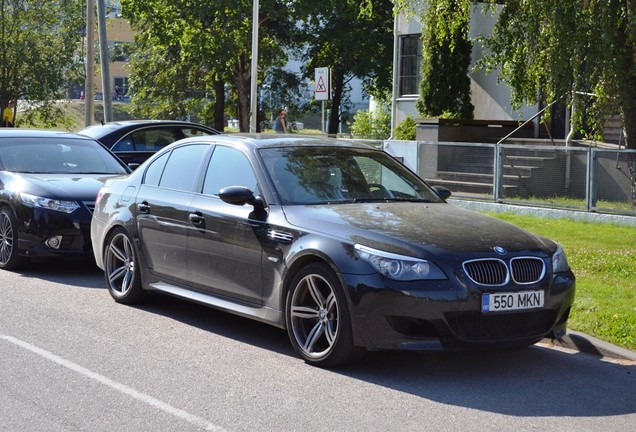 BMW M5 E60 2005