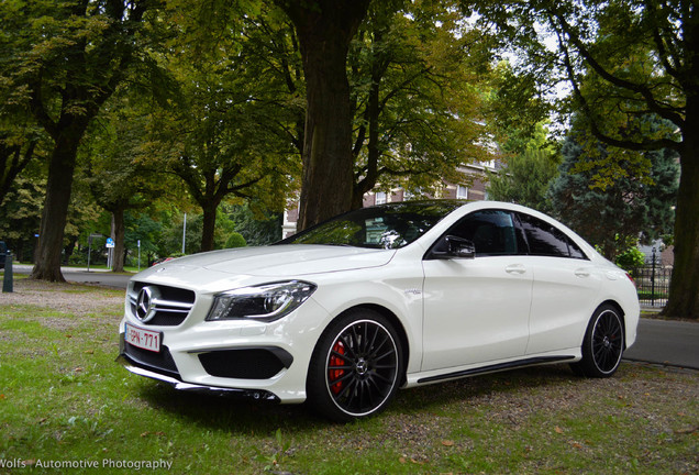 Mercedes-Benz CLA 45 AMG C117