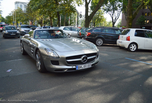 Mercedes-Benz SLS AMG Roadster