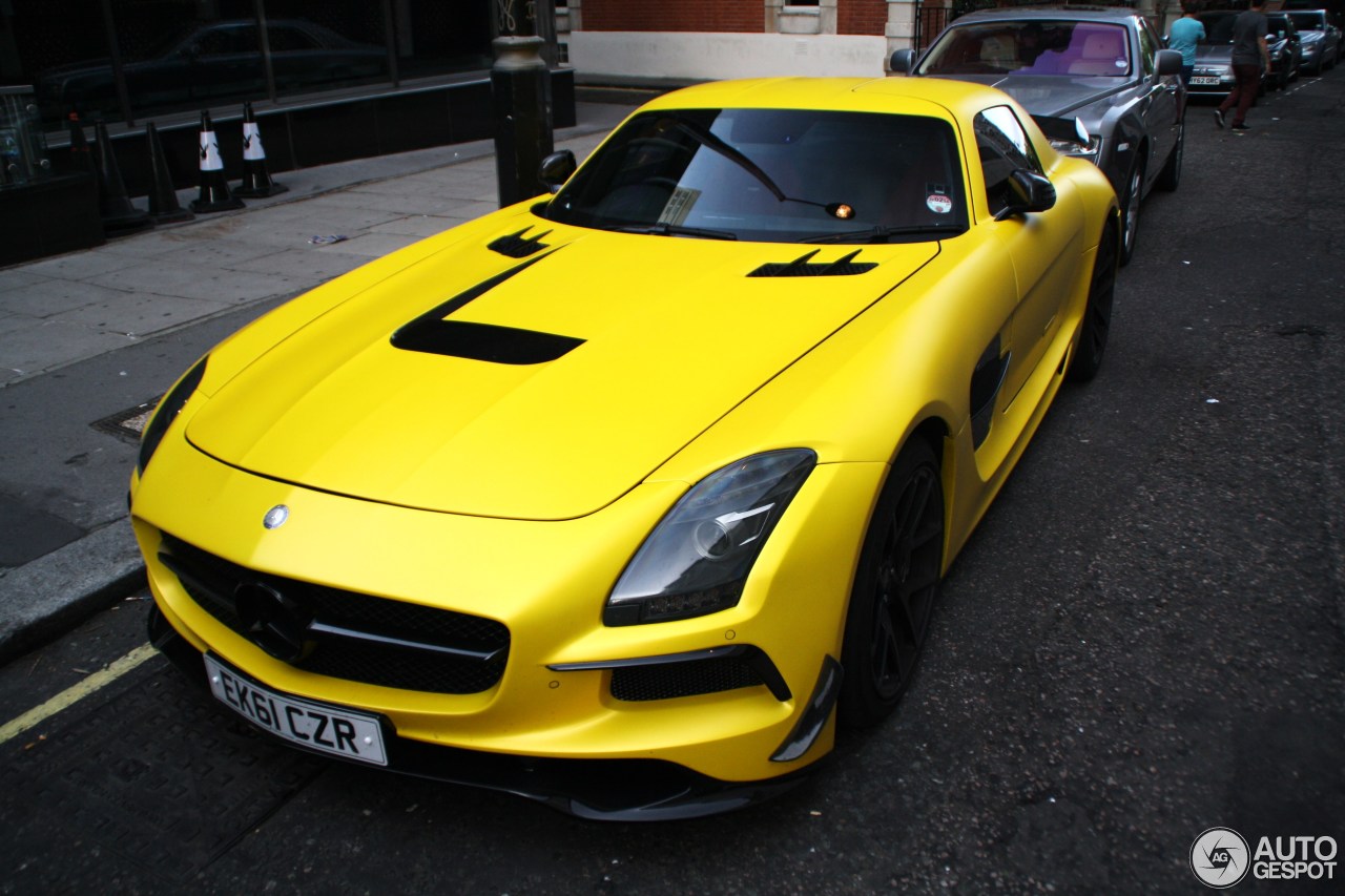 Mercedes-Benz SLS AMG