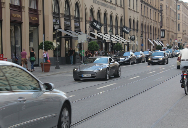 Aston Martin V8 Vantage