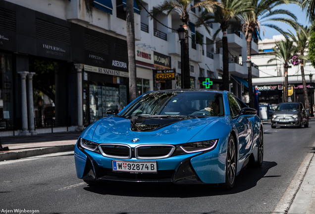 BMW i8