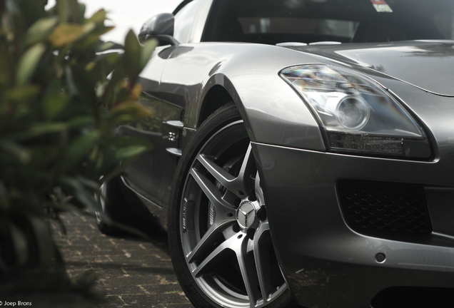 Mercedes-Benz SLS AMG Roadster