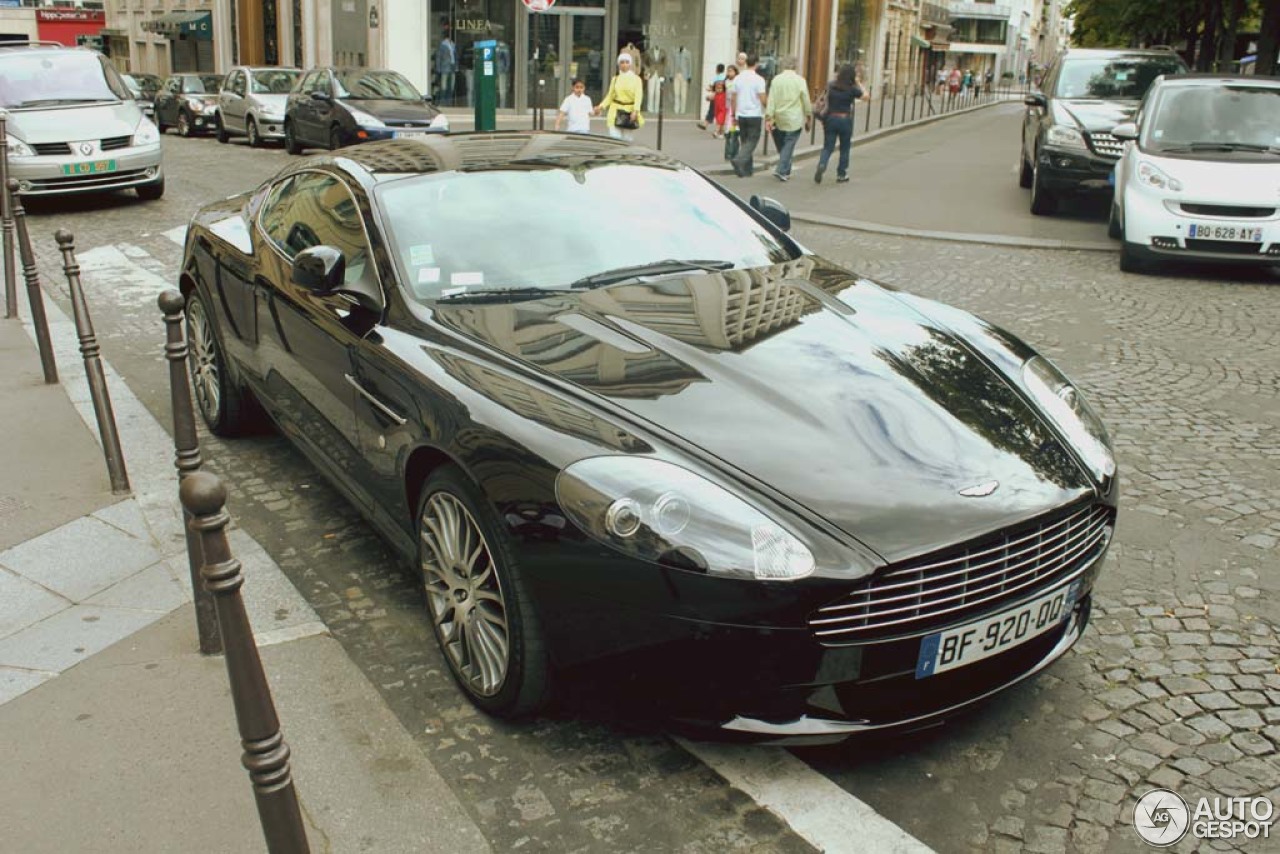 Aston Martin DB9 2010