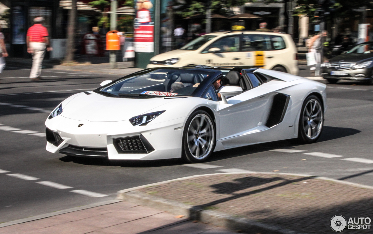 Lamborghini Aventador LP700-4 Roadster