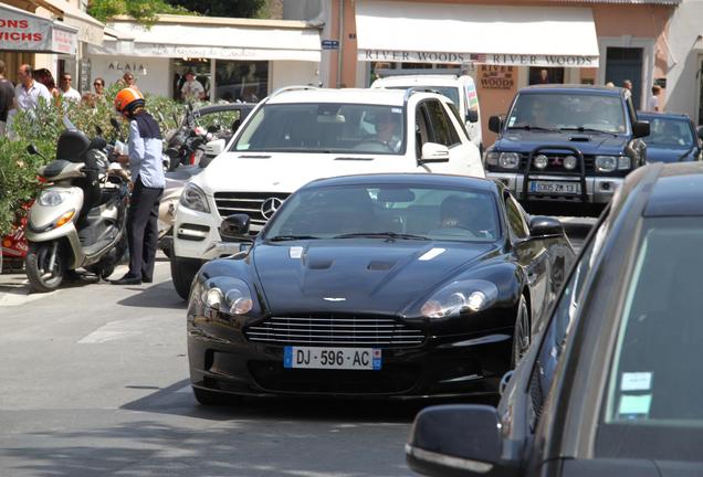 Aston Martin DBS Carbon Black Edition