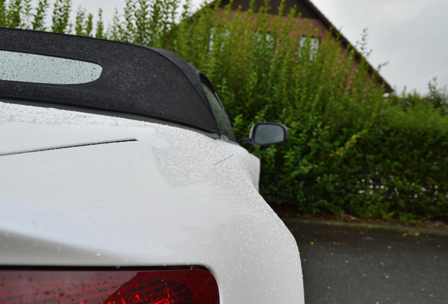 Aston Martin V8 Vantage Roadster