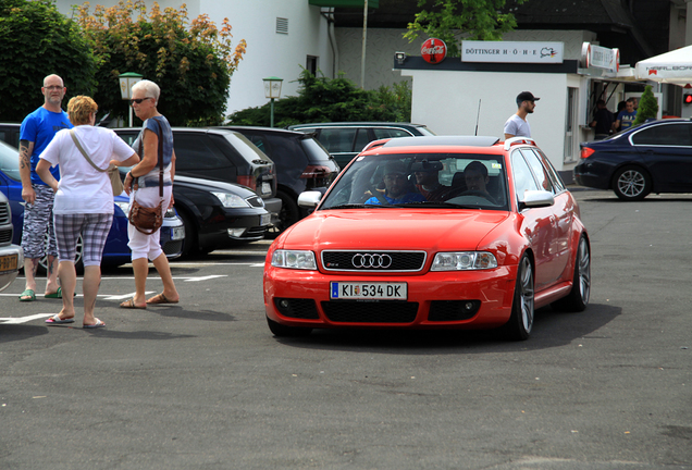 Audi RS4 Avant B5