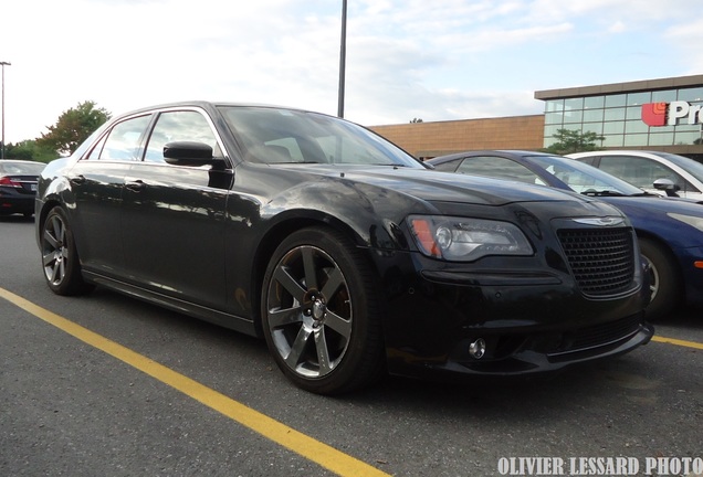 Chrysler 300C SRT8 2013