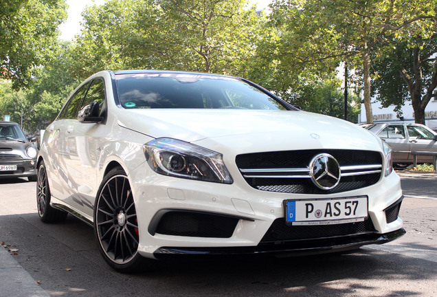 Mercedes-Benz A 45 AMG