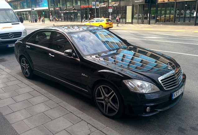 Mercedes-Benz S 63 AMG W221