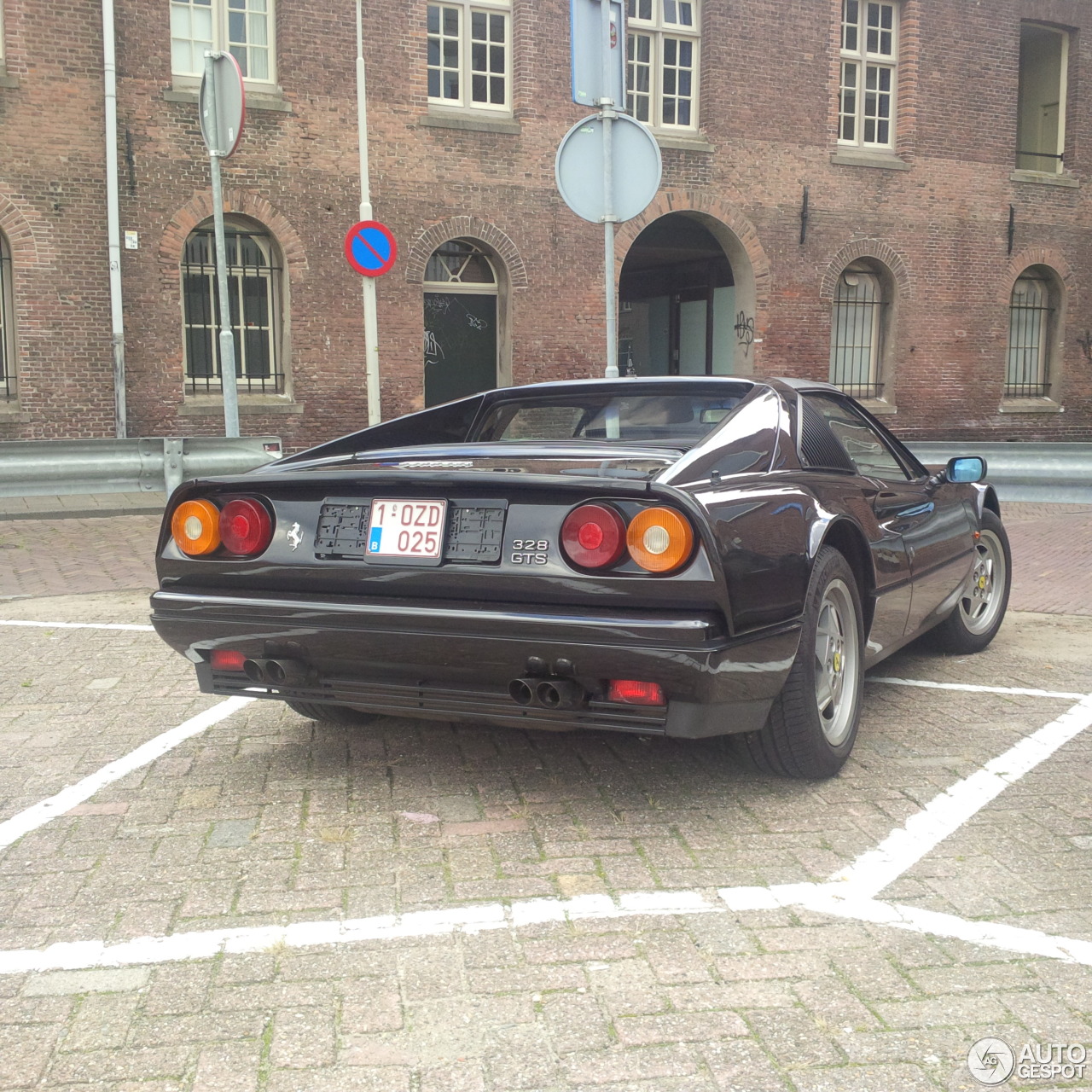 Ferrari 328 GTS