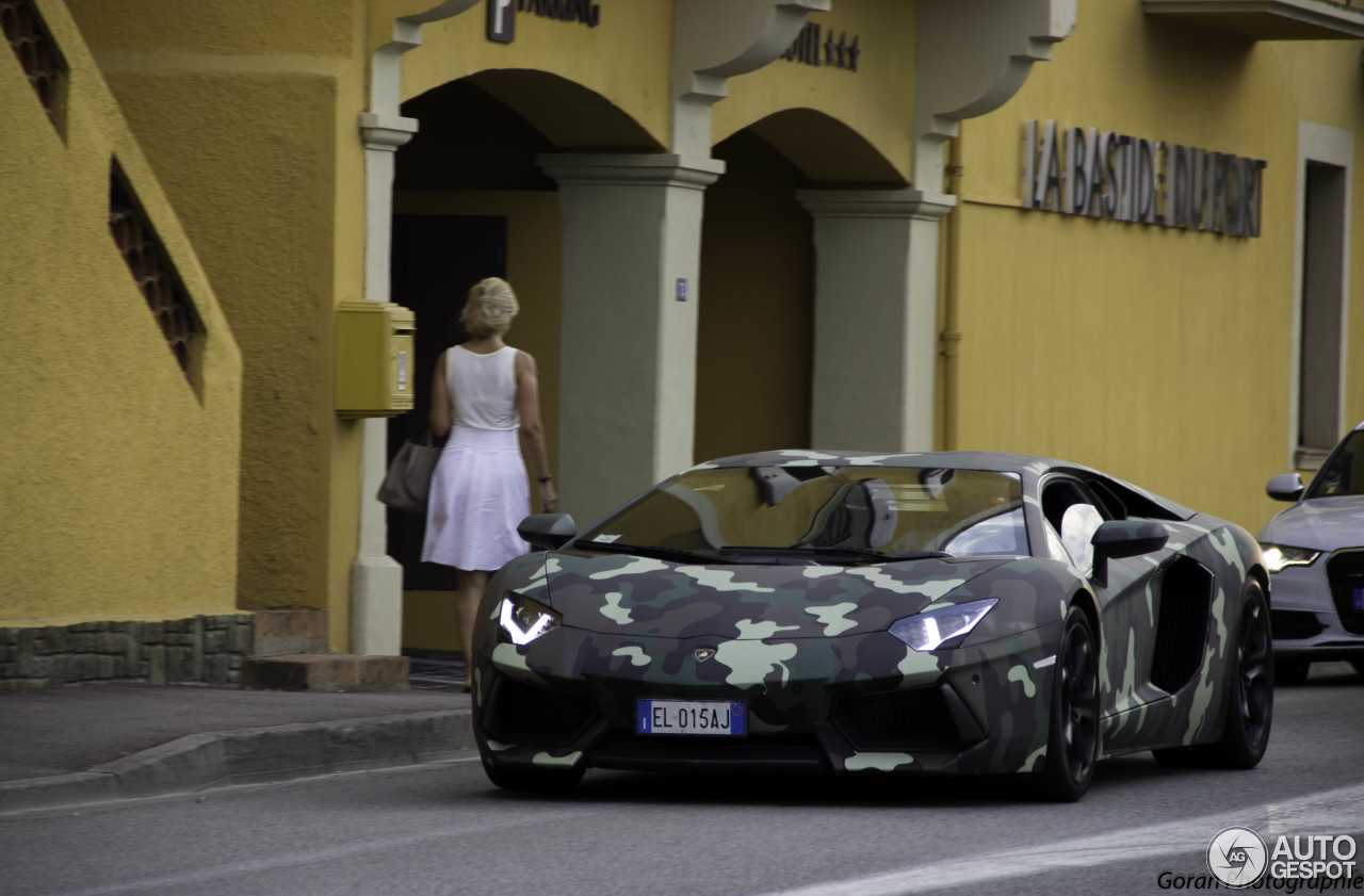 Lamborghini Aventador LP700-4