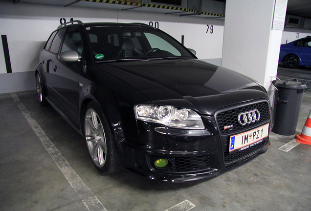 Audi RS4 Avant B7