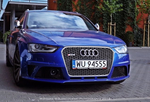 Audi RS4 Avant B8