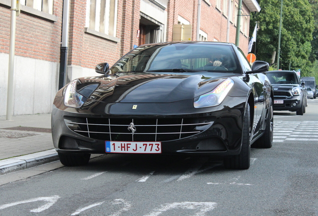 Ferrari FF