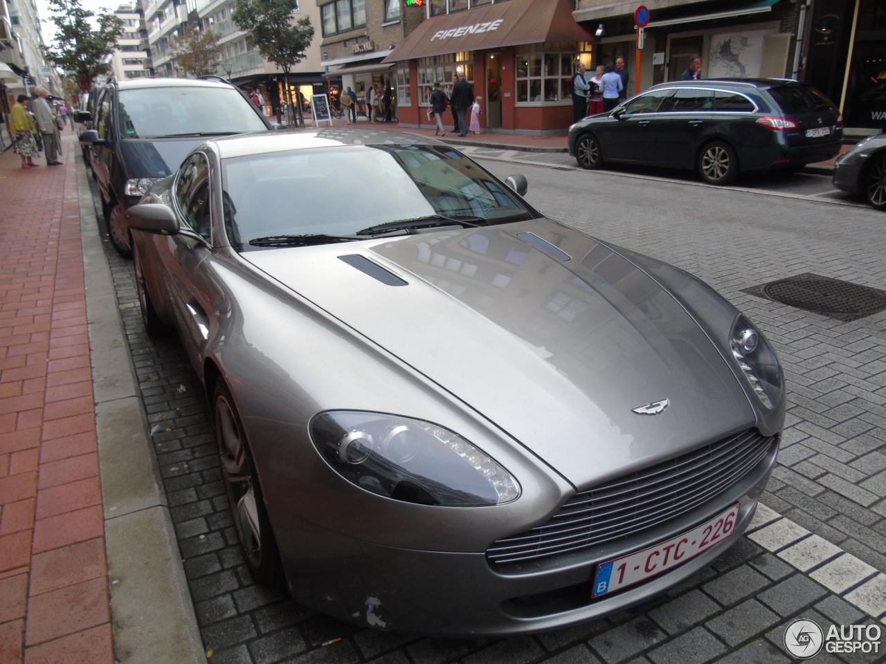 Aston Martin V8 Vantage