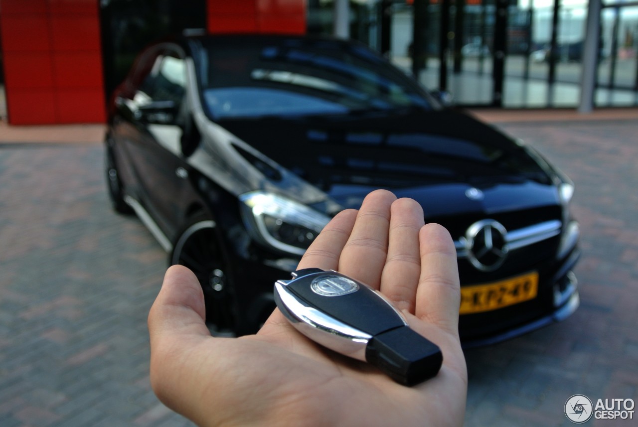 Mercedes-Benz A 45 AMG