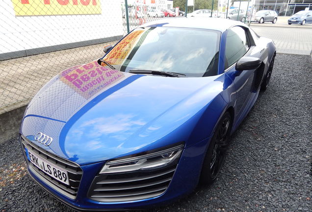 Audi R8 V10 Plus 2013