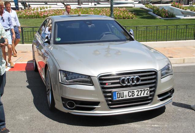 Audi S8 D4