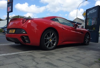 Ferrari California