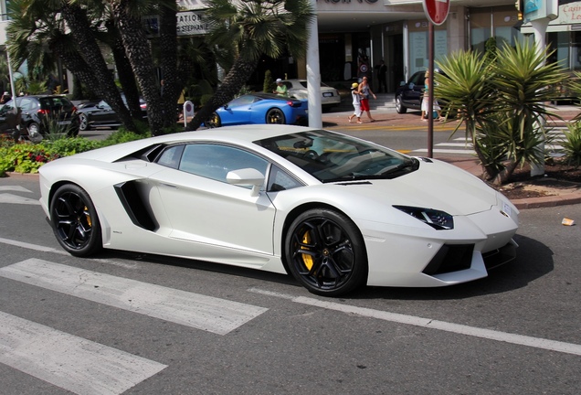 Lamborghini Aventador LP700-4