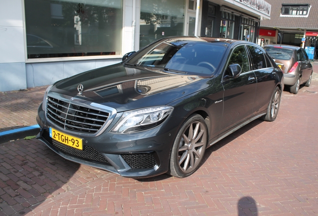 Mercedes-Benz S 63 AMG V222