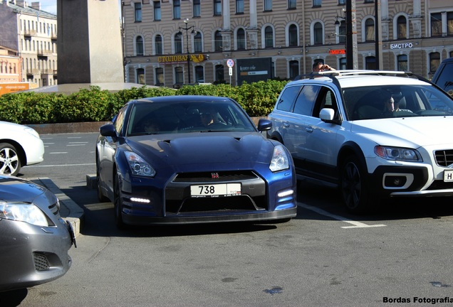 Nissan GT-R 2012