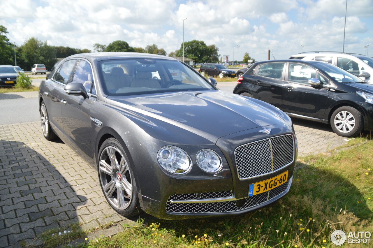 Bentley Flying Spur V8