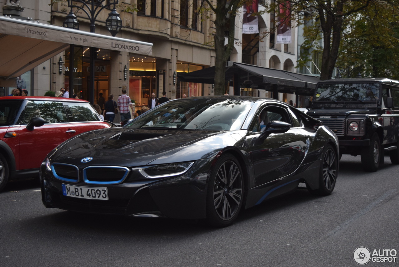 BMW i8