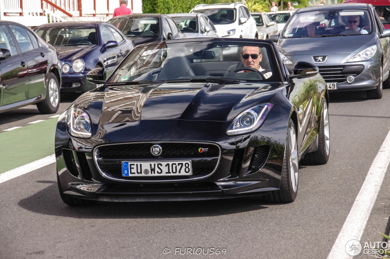 Jaguar F-TYPE S Convertible