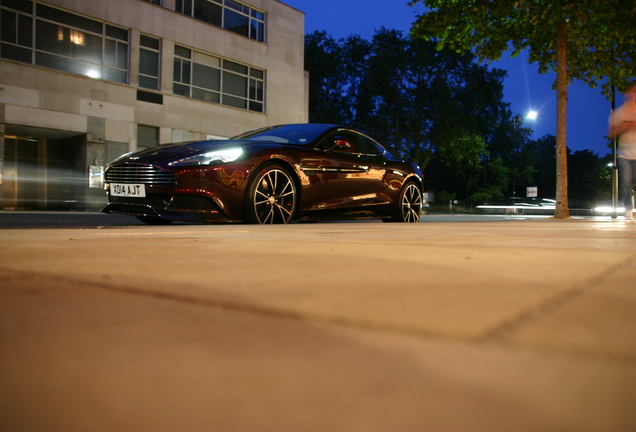 Aston Martin Vanquish 2013