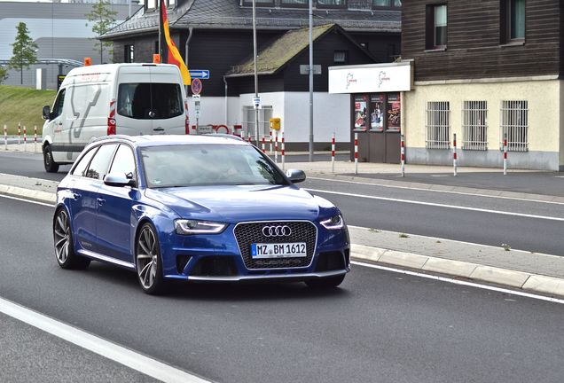 Audi RS4 Avant B8