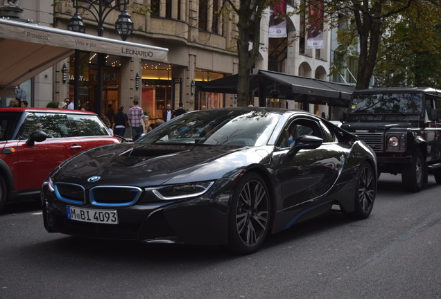 BMW i8