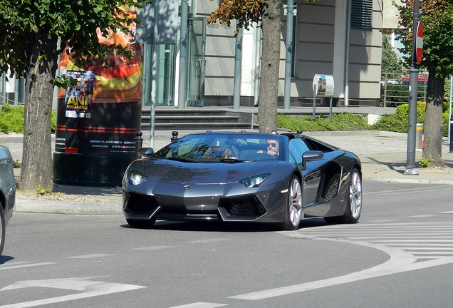 Lamborghini Aventador LP700-4 Roadster