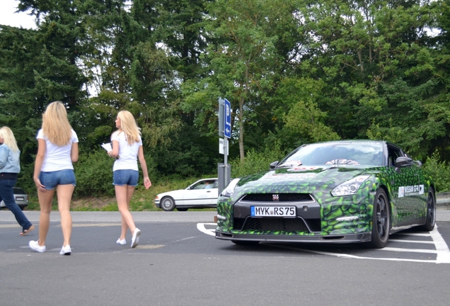 Nissan GT-R 2011