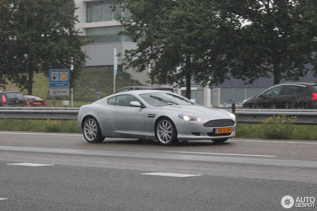 Aston Martin DB9