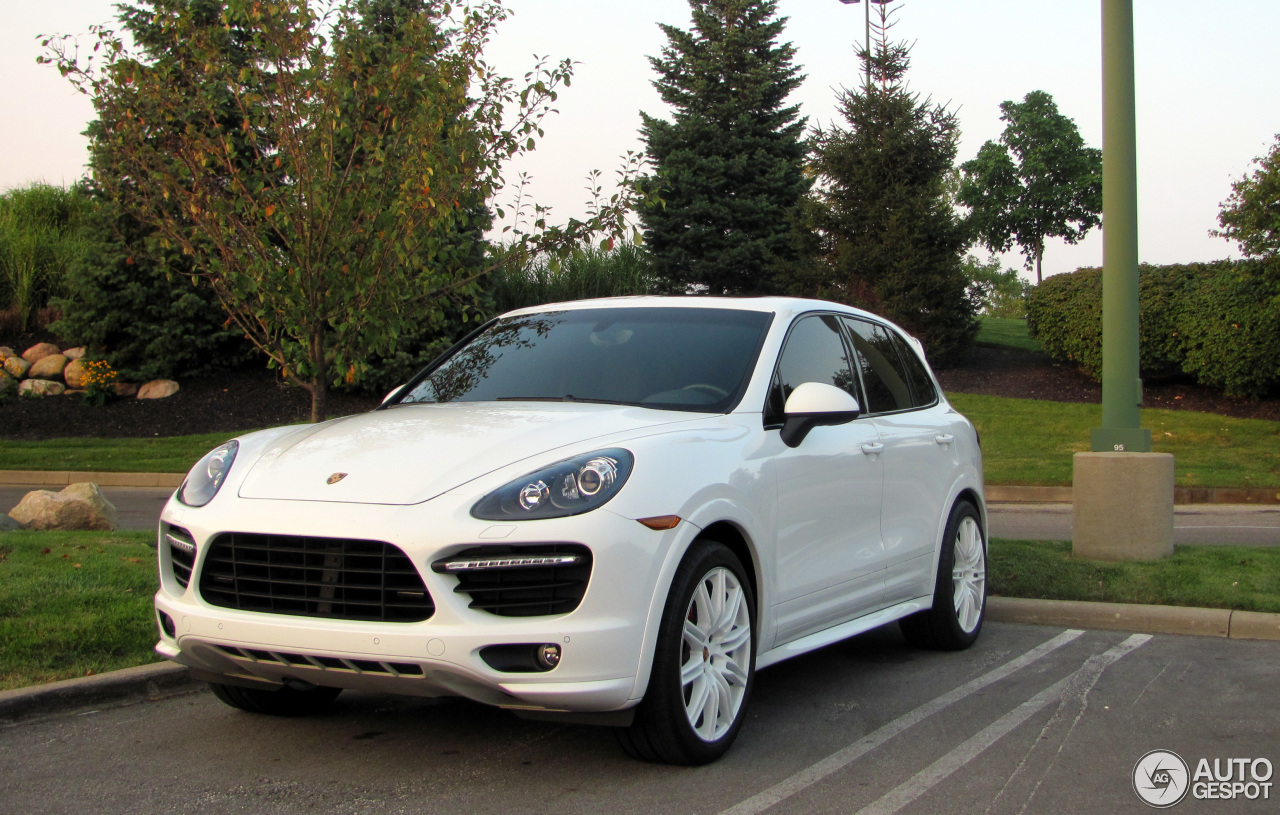 Porsche 958 Cayenne GTS